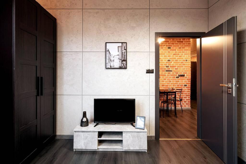 Pilsudskiego48 * Wroclaw